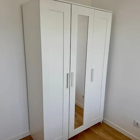 Apartament Stylish With Balcony Near Vienna Wiener Neudorf